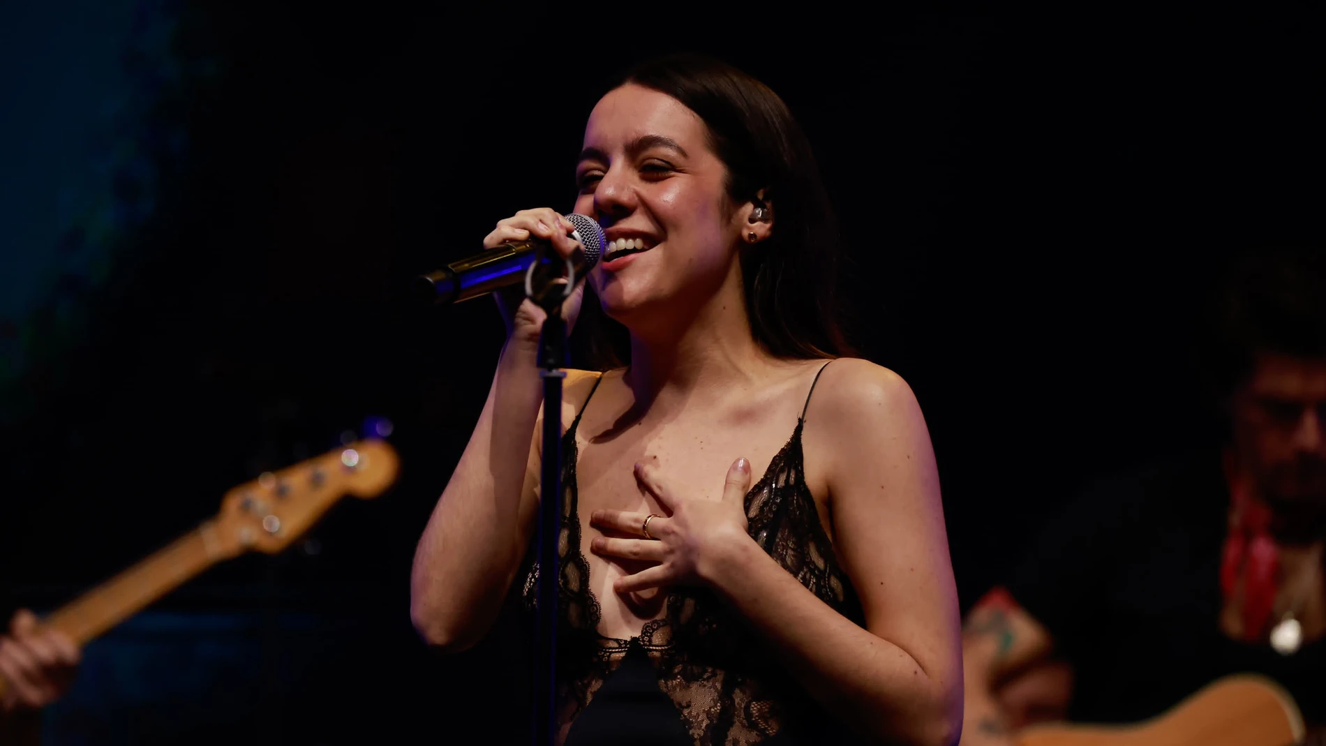 La artista canaria Valeria Castro, nominada en siete categorías en los Premios de la Academia de la Música de España. La artista canaria Valeria Castro, nominada en siete categorías en los Premios de la Academia de la Música de España.